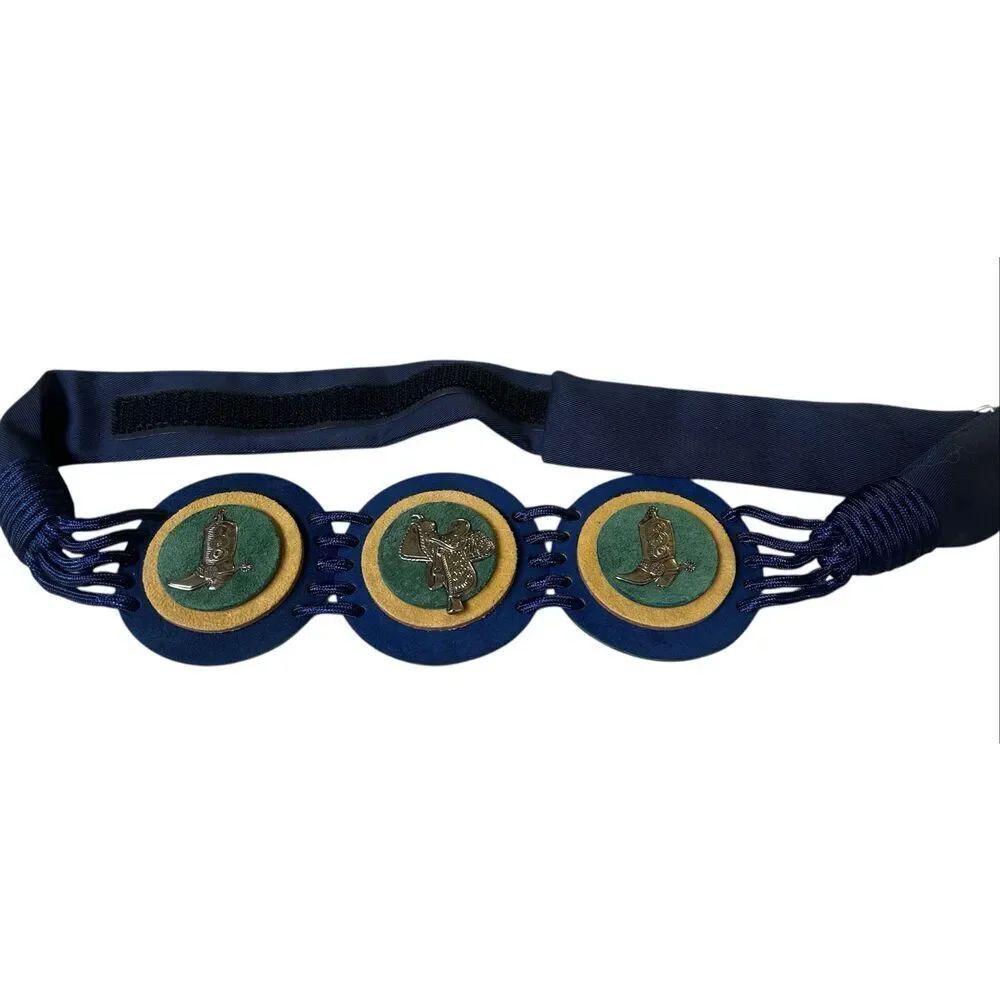 Vintage Carolyn Tanner western motif belt